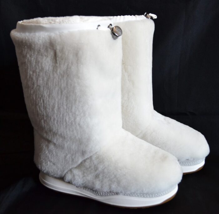 BOGNER LES ARCS DAMEN SCHNEEBOOTS FELL STIEFEL SNOW BOOTS WEIß AUS SHEARLING Gr 39 40 42 NEU OVP
