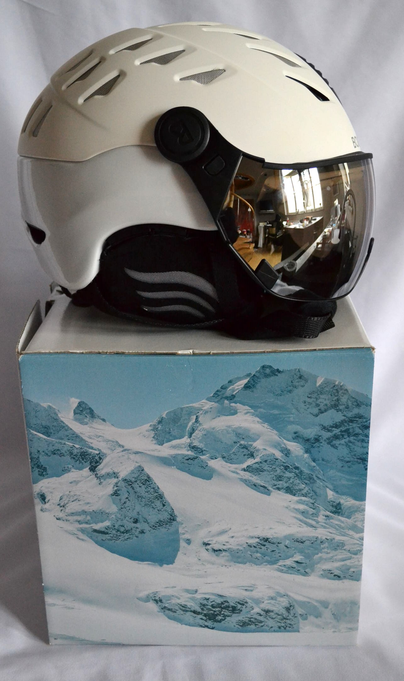 BOGNER ST. MORITZ SKIHELM MIT 007 VISIER SKI HERREN DAMEN HELMET WEIß Gr M 56-58 cm NEU OVP – Bild 2