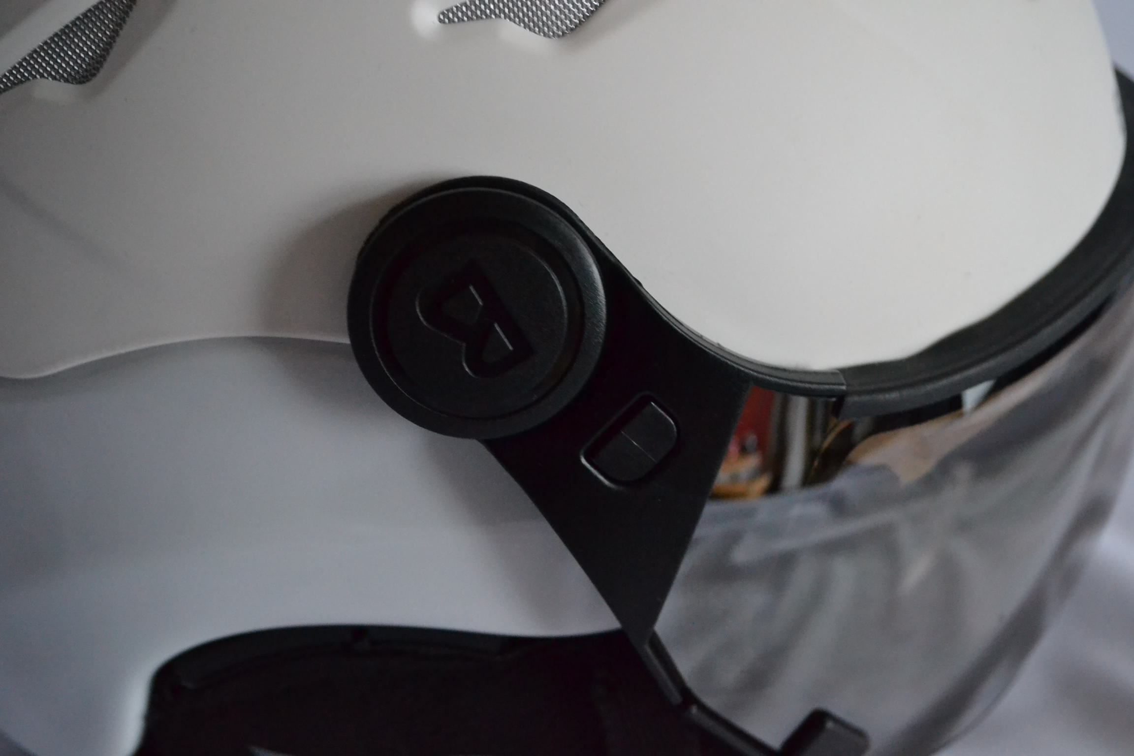 BOGNER ST. MORITZ SKIHELM MIT 007 VISIER SKI HERREN DAMEN HELMET WEIß Gr M 56-58 cm NEU OVP – Bild 4