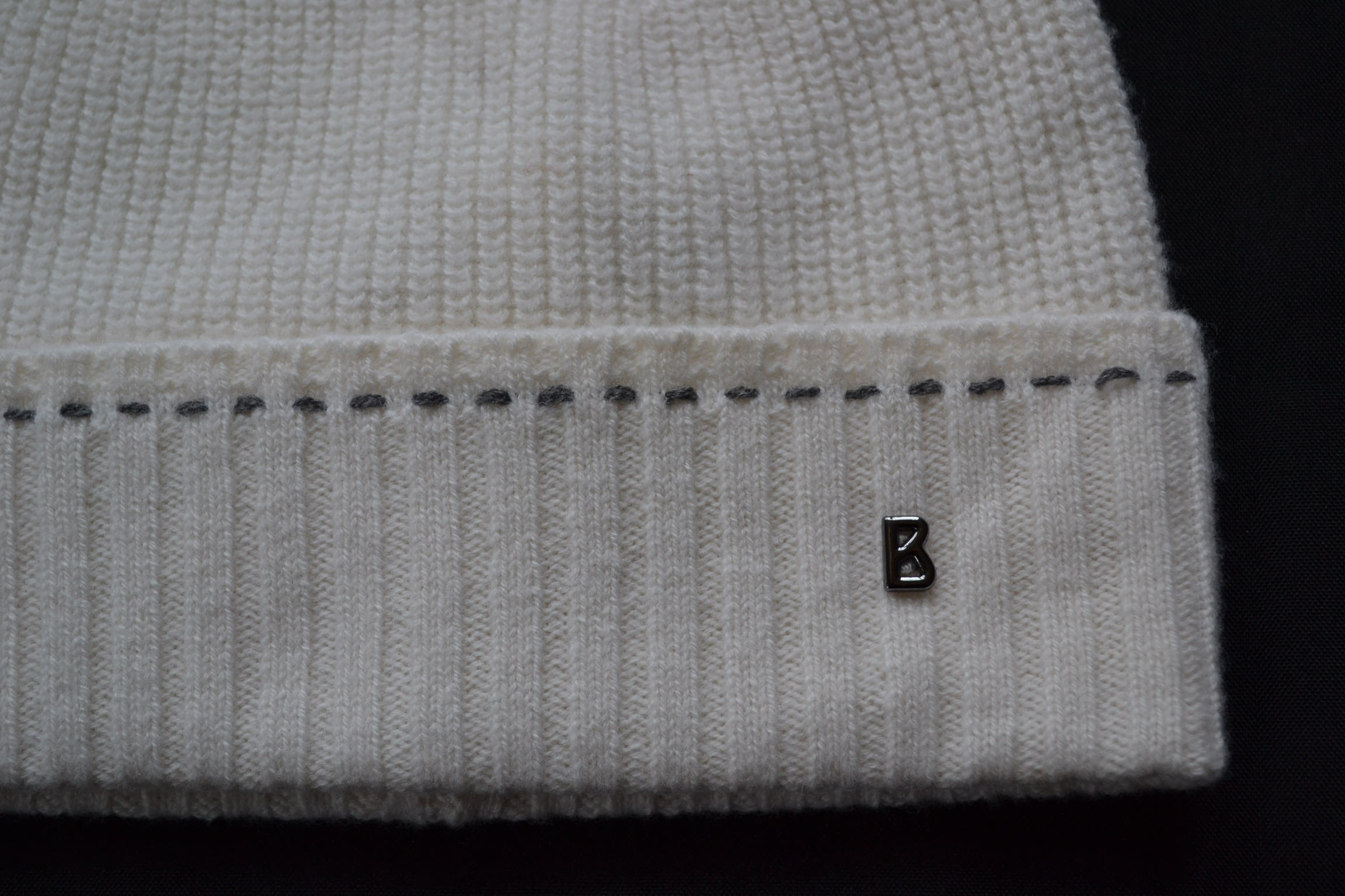 BOGNER MOULAN DAMEN HERREN MÜTZE 100% WOLLE WOLLMÜTZE WEIß LOGO NEU – Bild 4