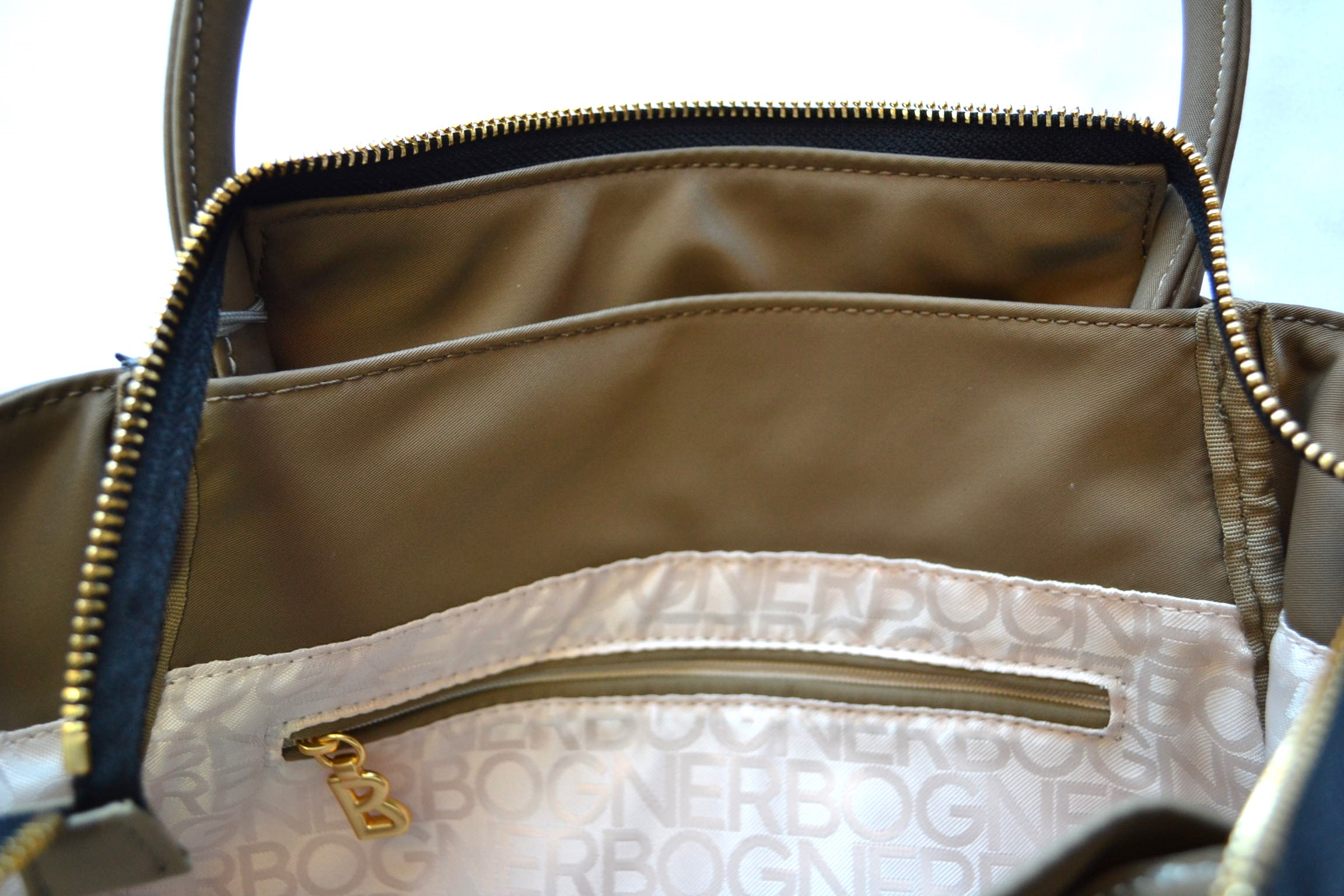 BOGNER SAXON RAJA DAMEN TASCHE HANDTASCHE MIT UMHÄNGEGURT OLIV NEU – Bild 11