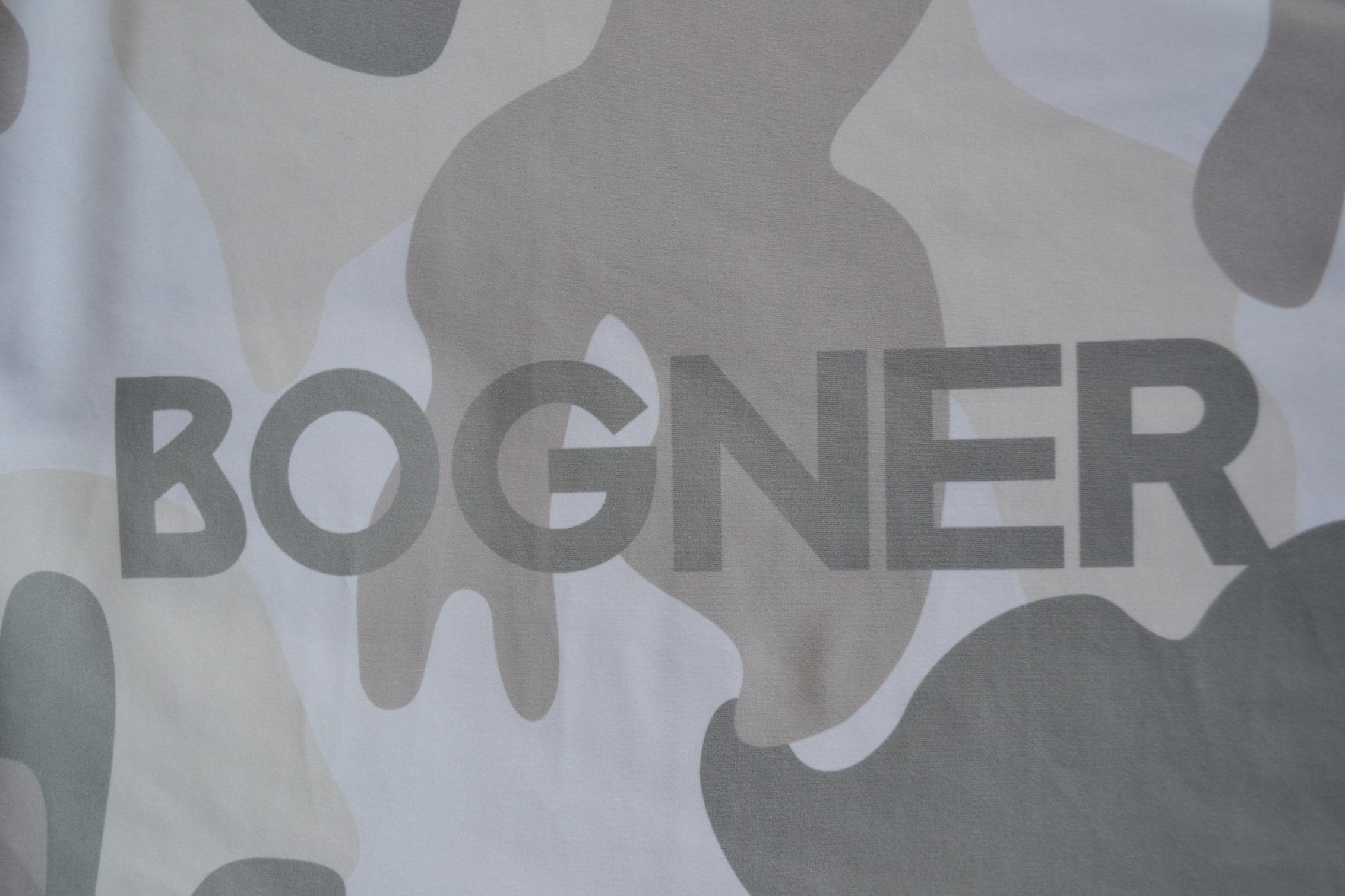 BOGNER FLORIAN HERREN SKI LONGSLEEVE FIRST LAYER STRETCH UNTERZIEHER WEIß CAMO Gr L 50 NEU – Bild 7