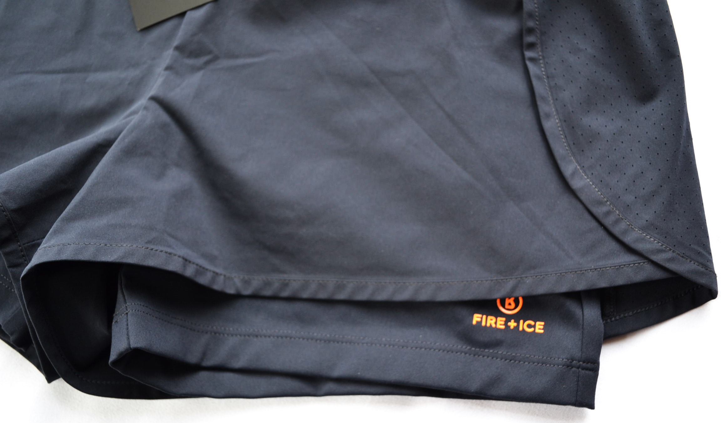 BOGNER F+I DAMEN FUNKTIONS SHORTS SPORT JOGA JOGGING DUNKELBLAU MIT INNENSHORTS Gr 36 S NEU – Bild 4