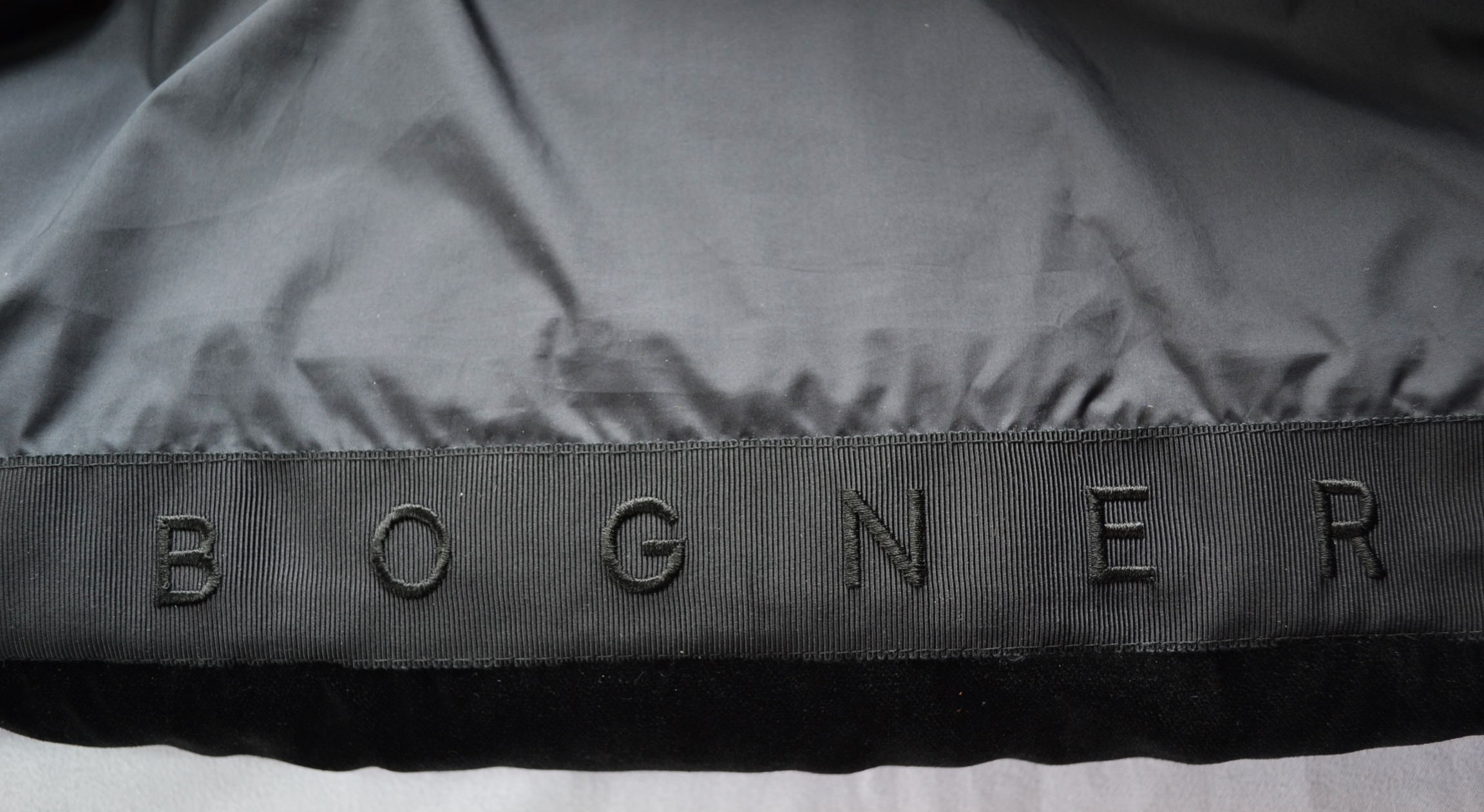 BOGNER CATHY DAMEN DAUNENJACKE JACKE OVERSIZE SCHWARZ Gr 36 S NEU – Bild 9