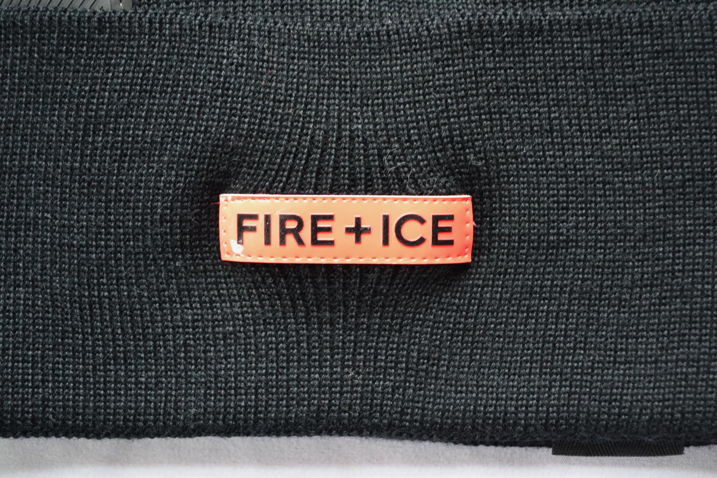 BOGNER FIRE+ICE THERESA HERREN DAMEN MÜTZE WOLLMÜTZE SCHWARZ 50% WOLLE NEU – Bild 4
