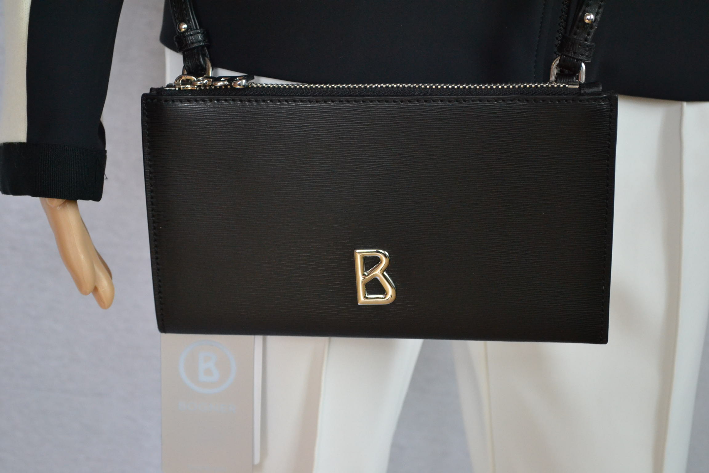 BOGNER DAMEN LEDER TASCHE ZÜRS BRID SCHWARZ CROSSOVER GURT BAG NEU – Bild 4